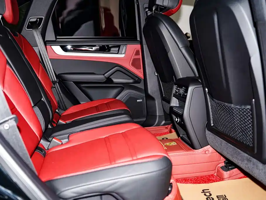 Porsche Cayenne — миниатюра 26