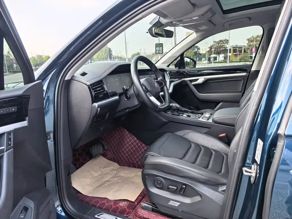 Volkswagen Touareg — миниатюра 8