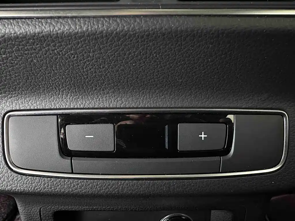 Audi Q5L 2023 40T Luxury