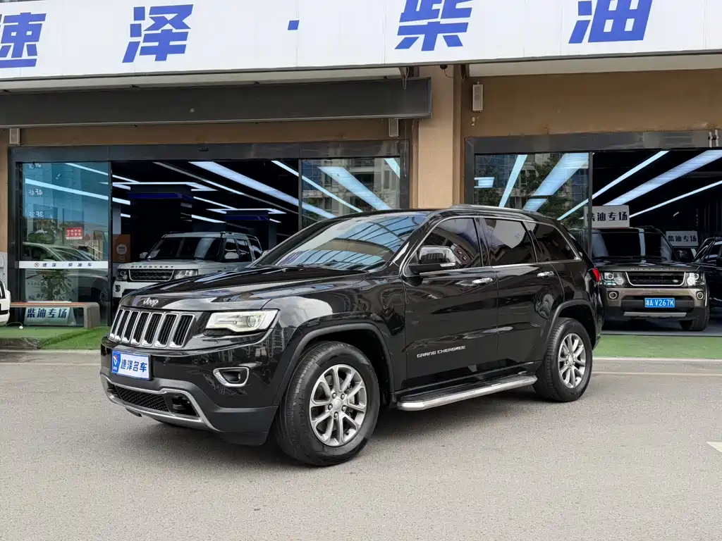 Jeep Grand Cherokee (Import) 2015