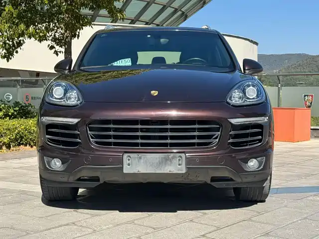PORSCHE CAYENNE 2017