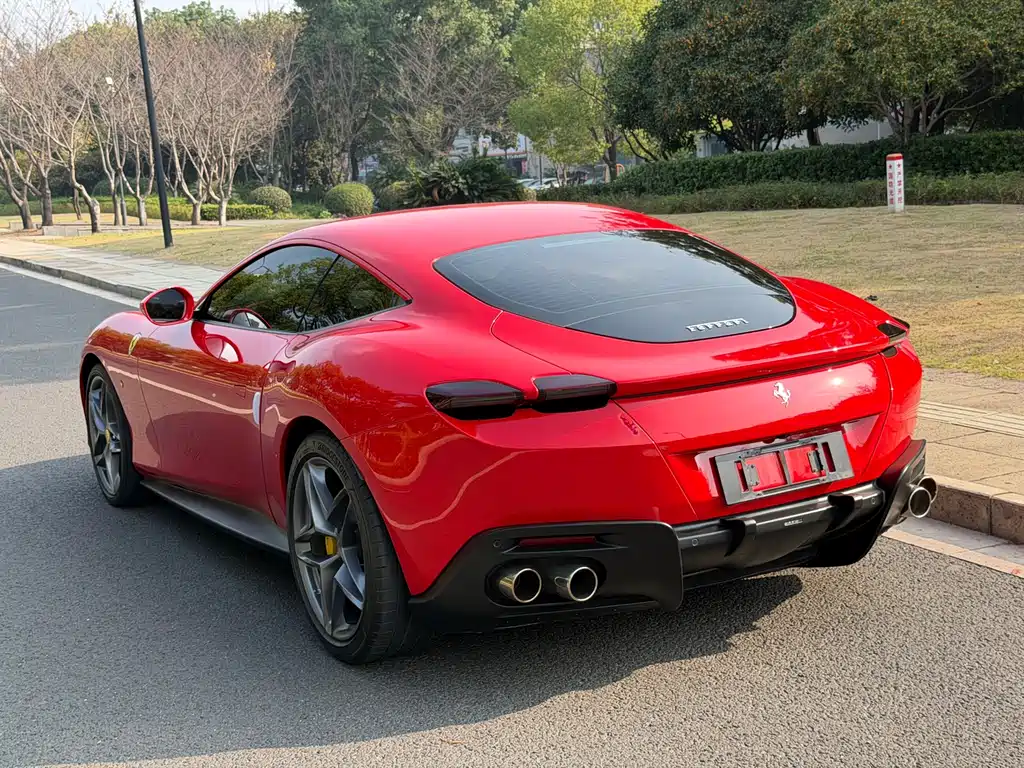 Ferrari Roma — миниатюра 4