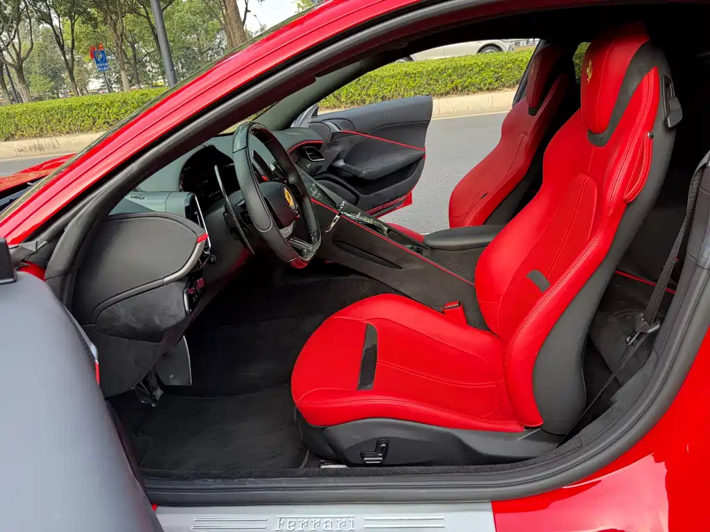 Ferrari Roma — миниатюра 6