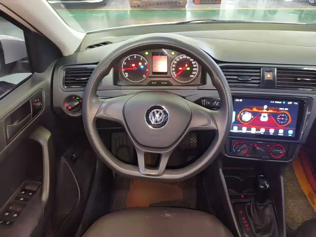 Volkswagen Santana — миниатюра 11