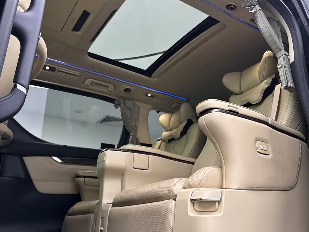 Toyota Alphard 2018 3.5L Luxury