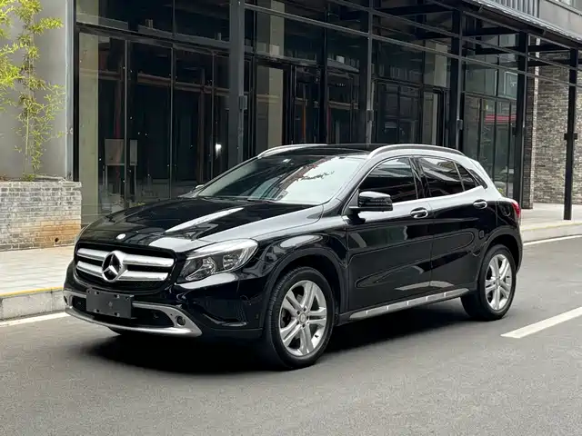 MERCEDES-BENZ  GLA 2017