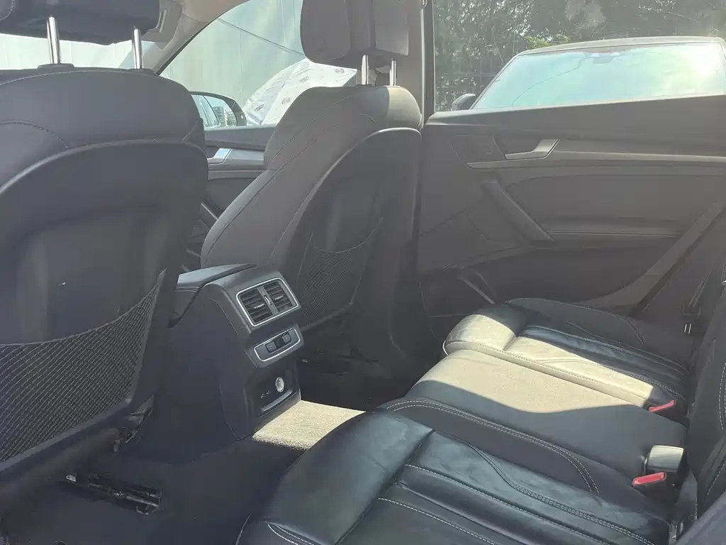 Audi Q5L — миниатюра 5