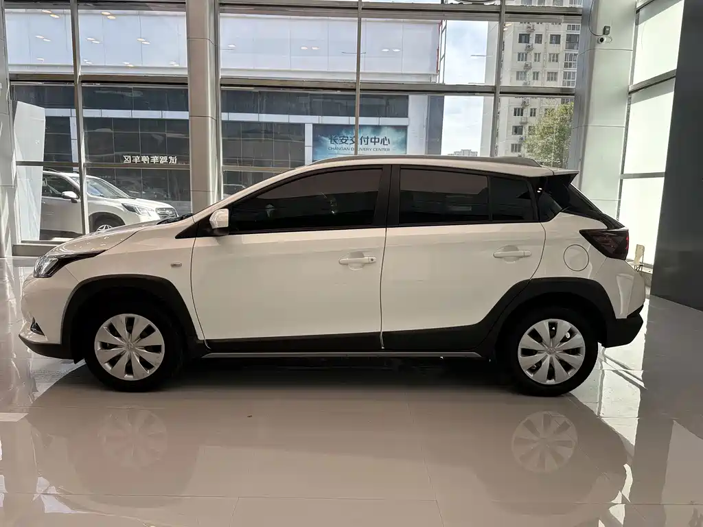 Toyota Yaris L — миниатюра 7