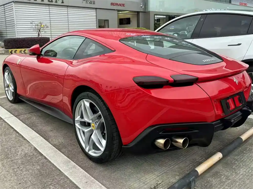 Ferrari Roma — миниатюра 7