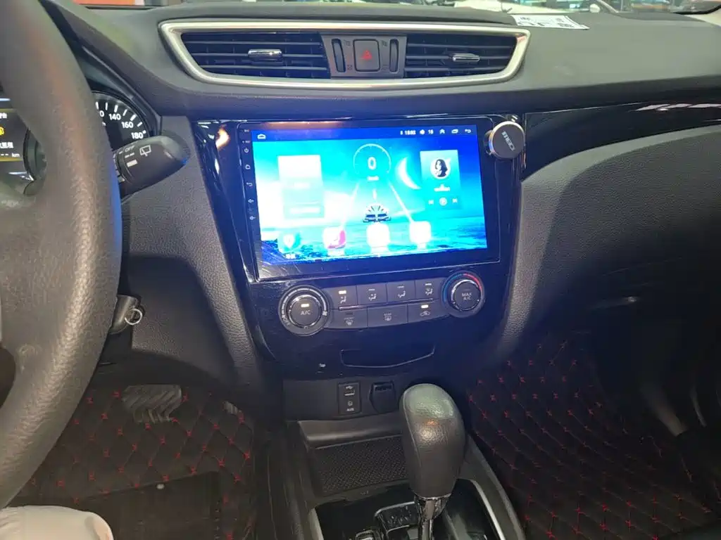 Nissan Qashqai — миниатюра 13