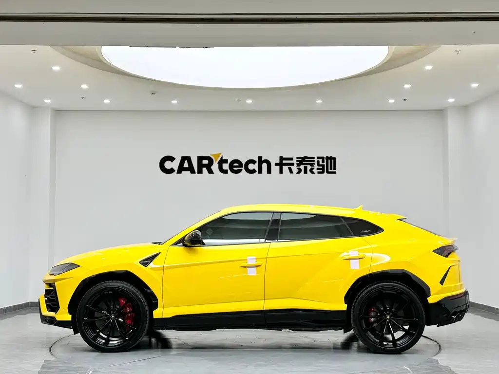 Lamborghini Urus 2021 4.0T V8