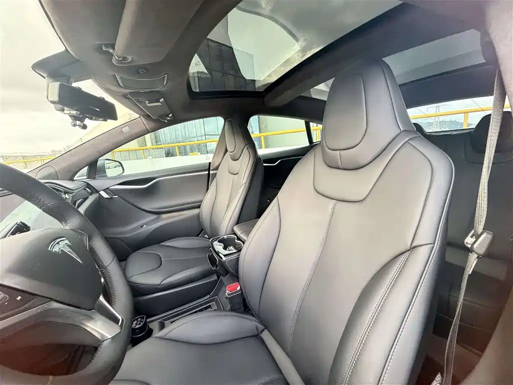 Tesla Model S — миниатюра 16