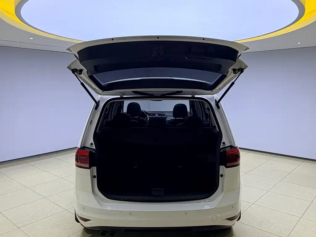 Volkswagen Touran — миниатюра 7