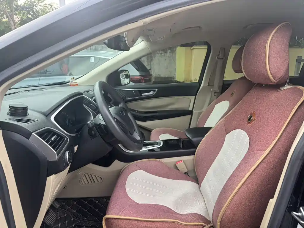 Ford Edge — миниатюра 14