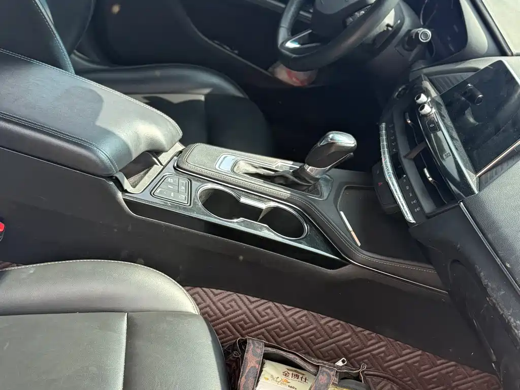 Cadillac CT4 2020 28T Fashion