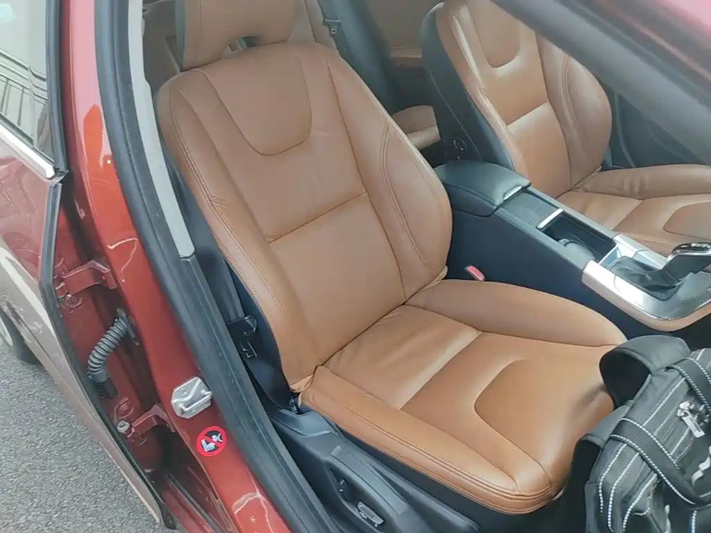 Volvo S60 — миниатюра 25