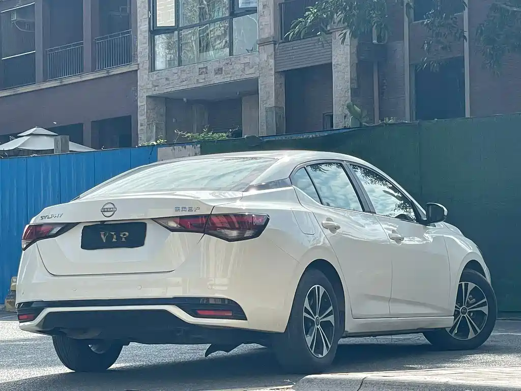 Nissan Sylphy — миниатюра 9