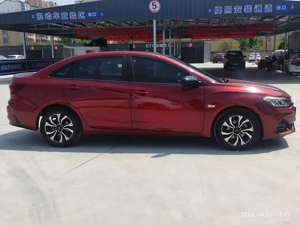 Chevrolet Monza 2019 RS 330T AT VI
