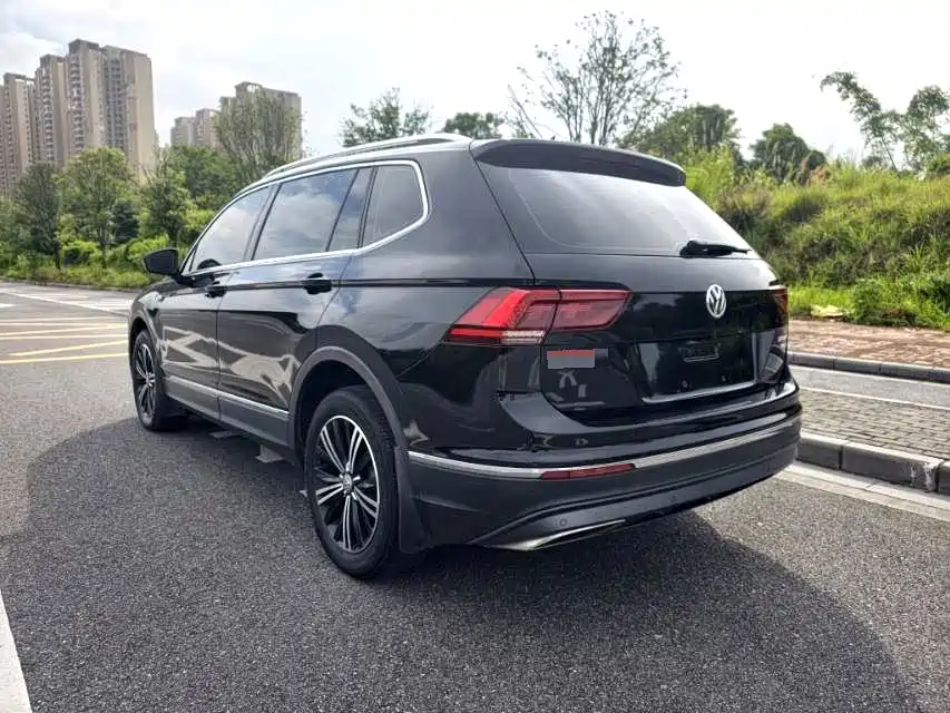 Volkswagen Tiguan L — миниатюра 8