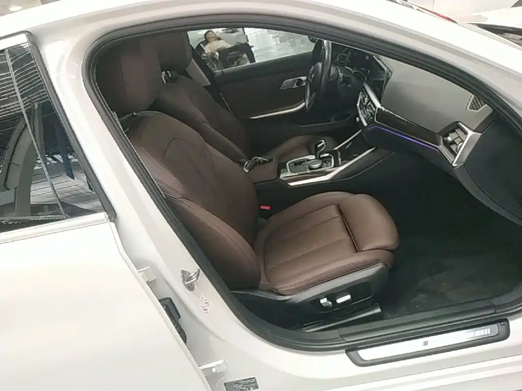 BMW 3 Series — миниатюра 25