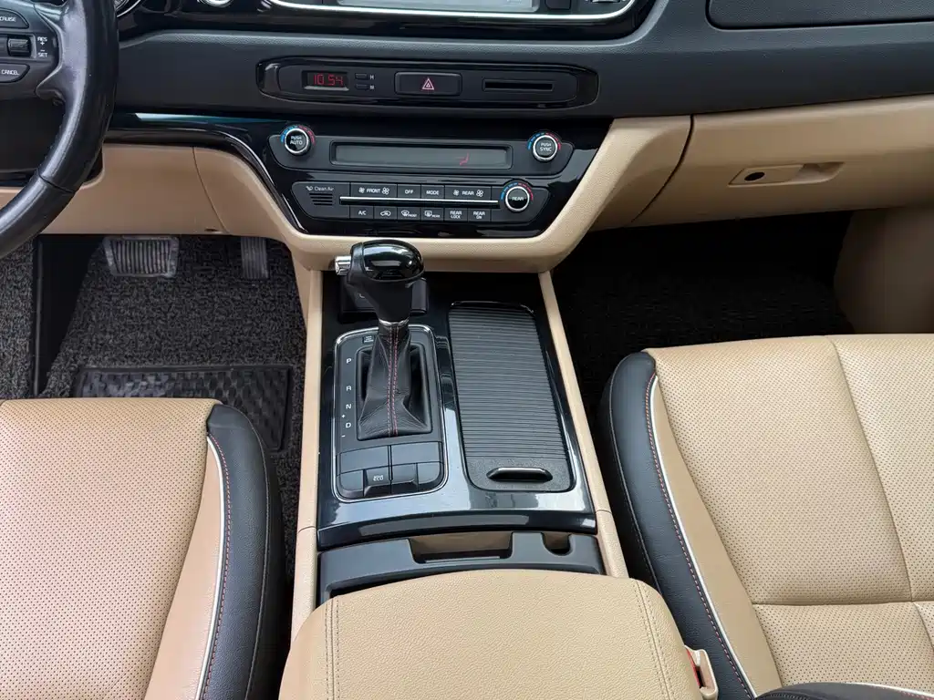Kia Carnival — миниатюра 7