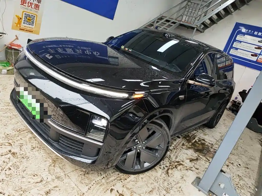 Li Auto Li L9 2025