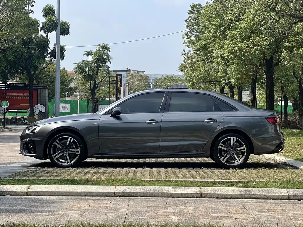 Audi A4L — миниатюра 3