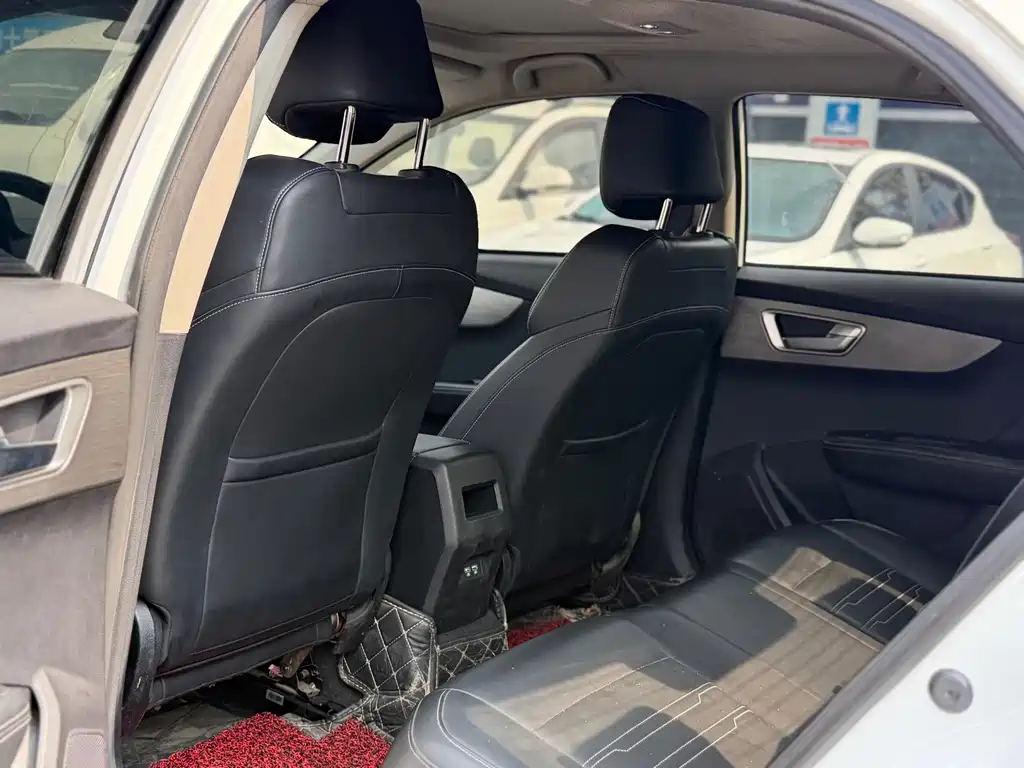 BYD Qin NEV — миниатюра 4
