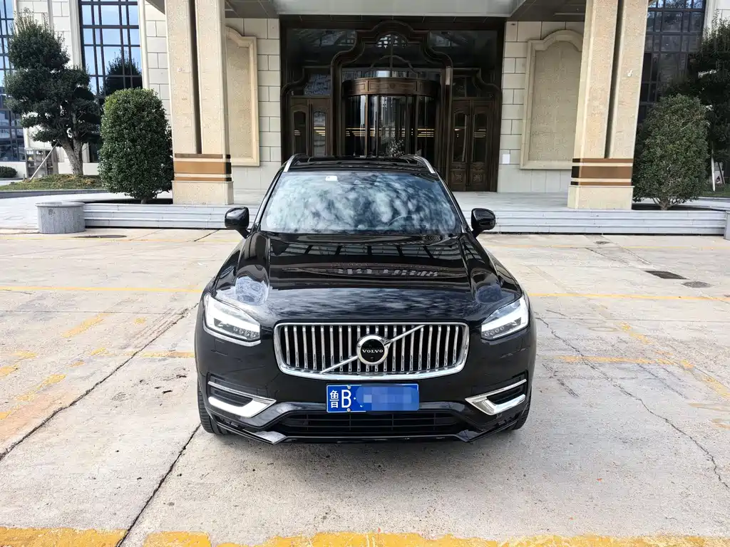 Volvo XC90 — миниатюра 2