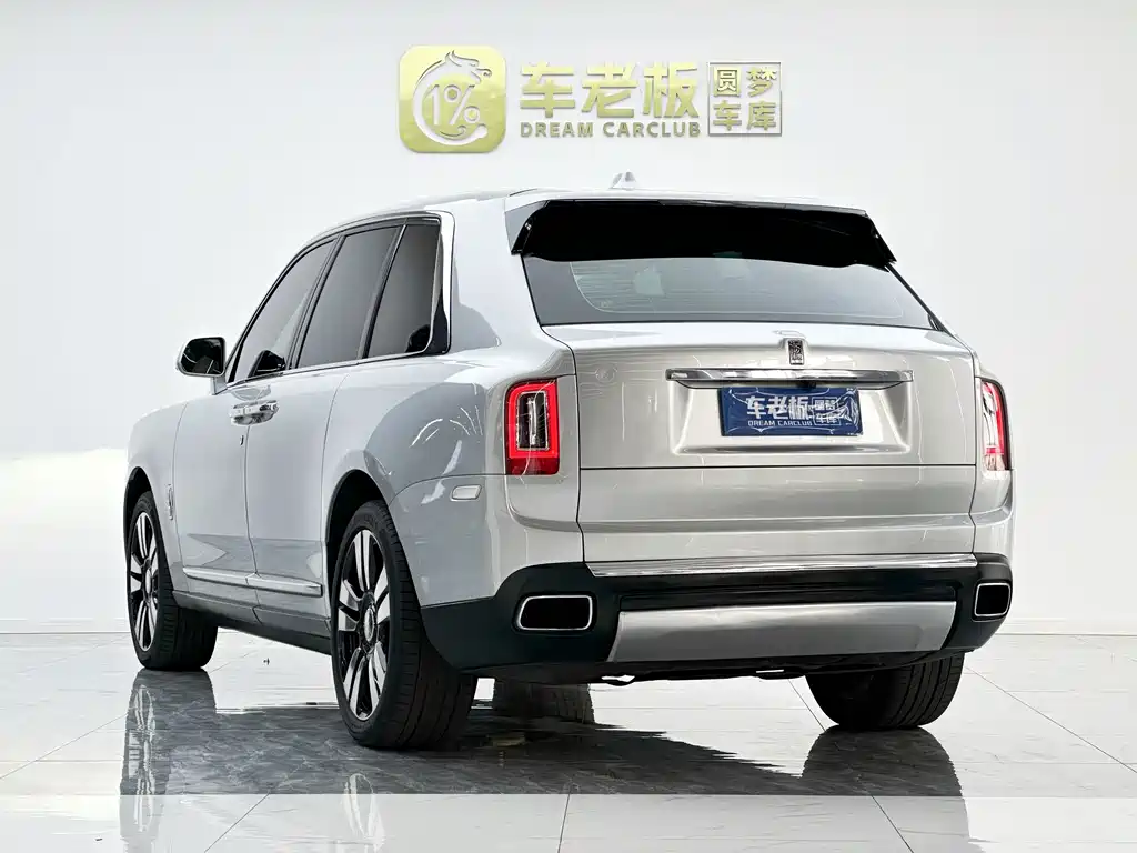 Rolls-Royce Cullinan — миниатюра 6
