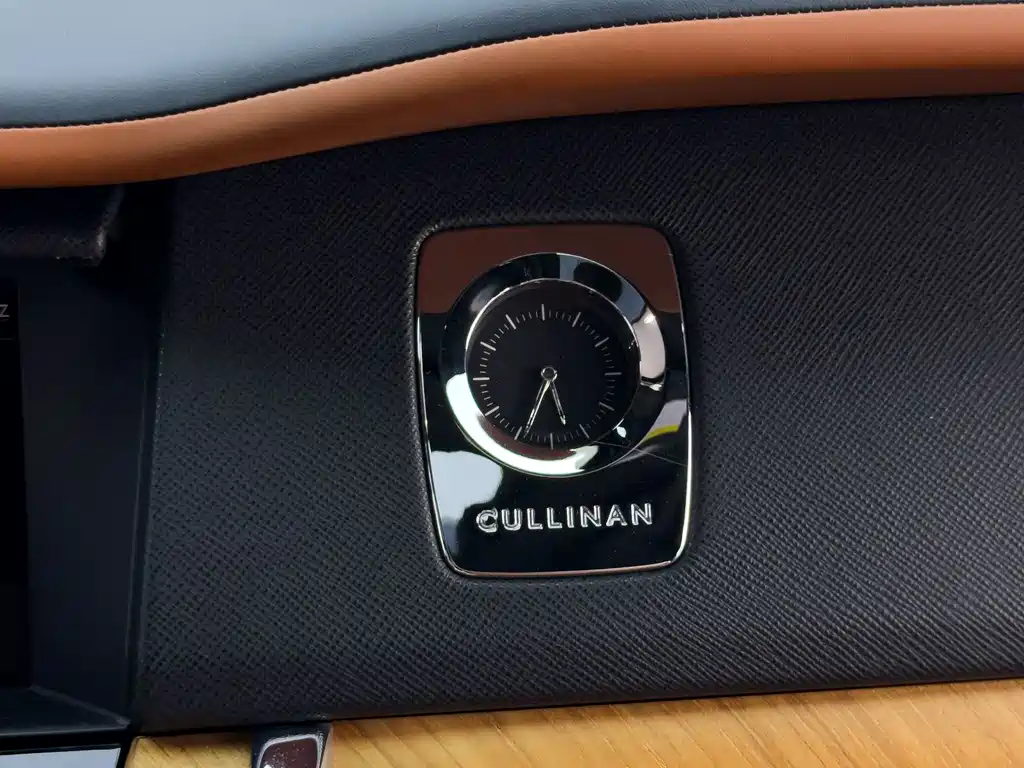 Rolls-Royce Cullinan — миниатюра 28