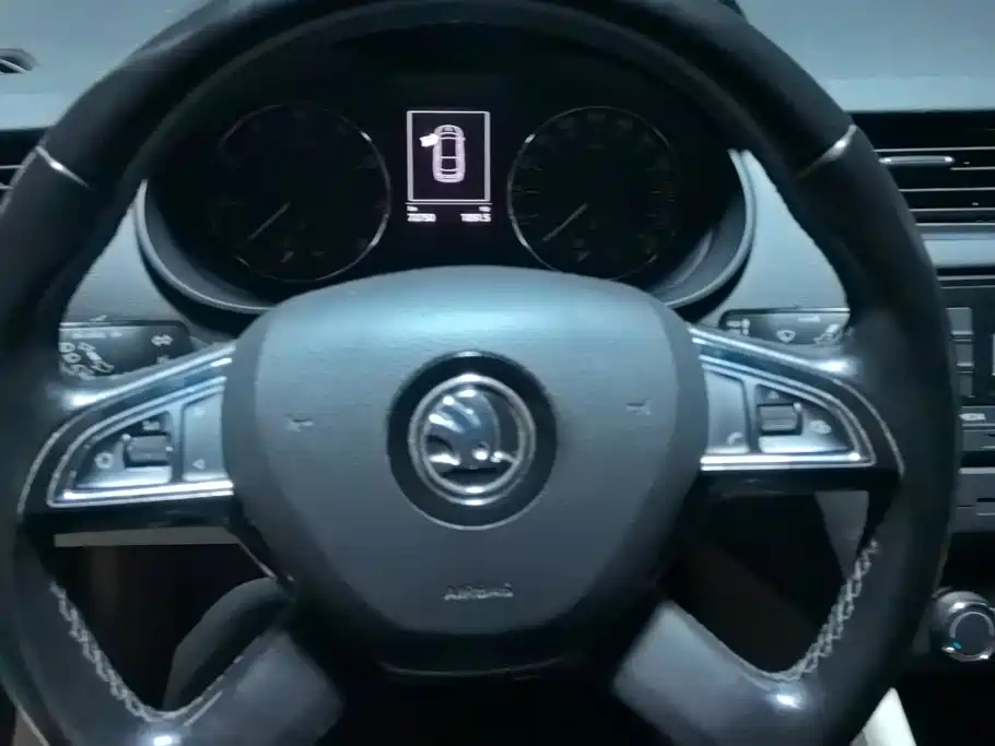 Skoda Octavia — миниатюра 15