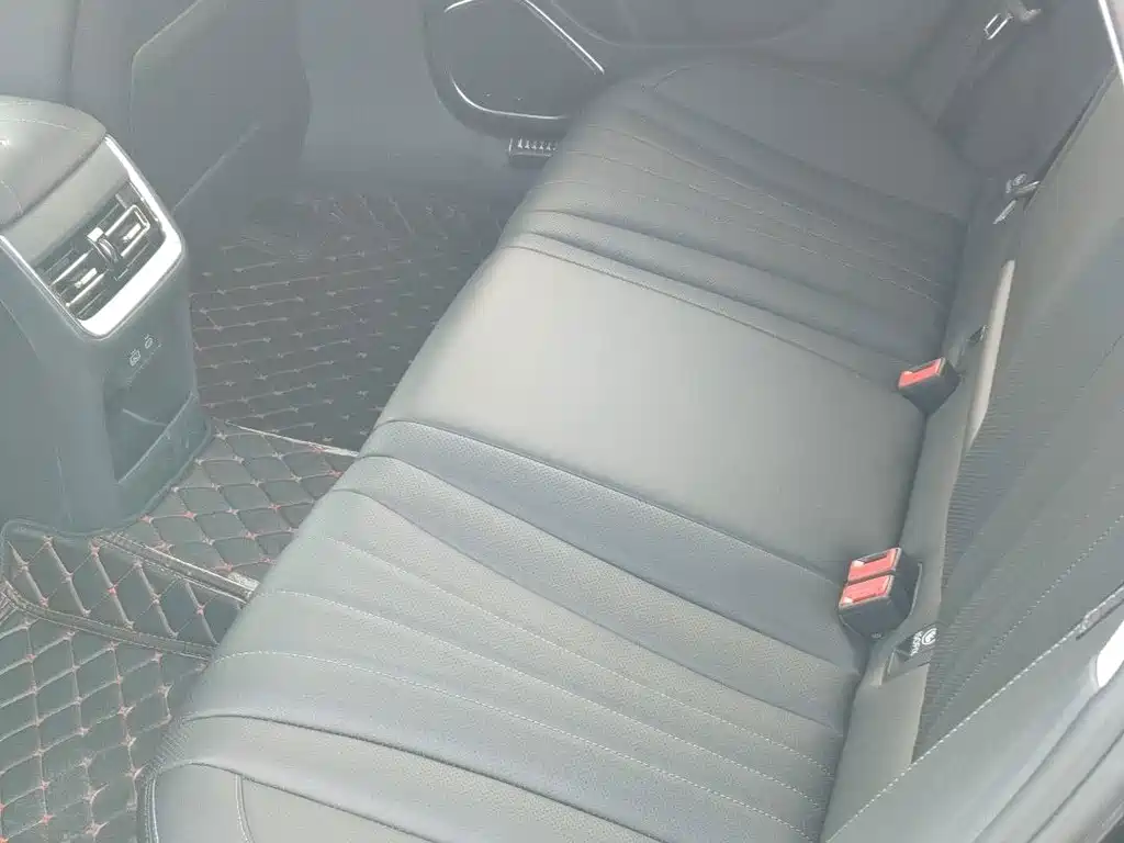 Hongqi Hongqi H5 — миниатюра 10