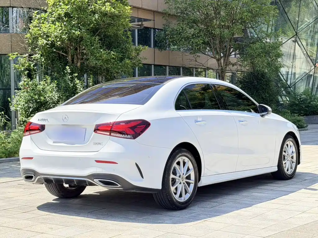 Mercedes-Benz A-Class — миниатюра 7