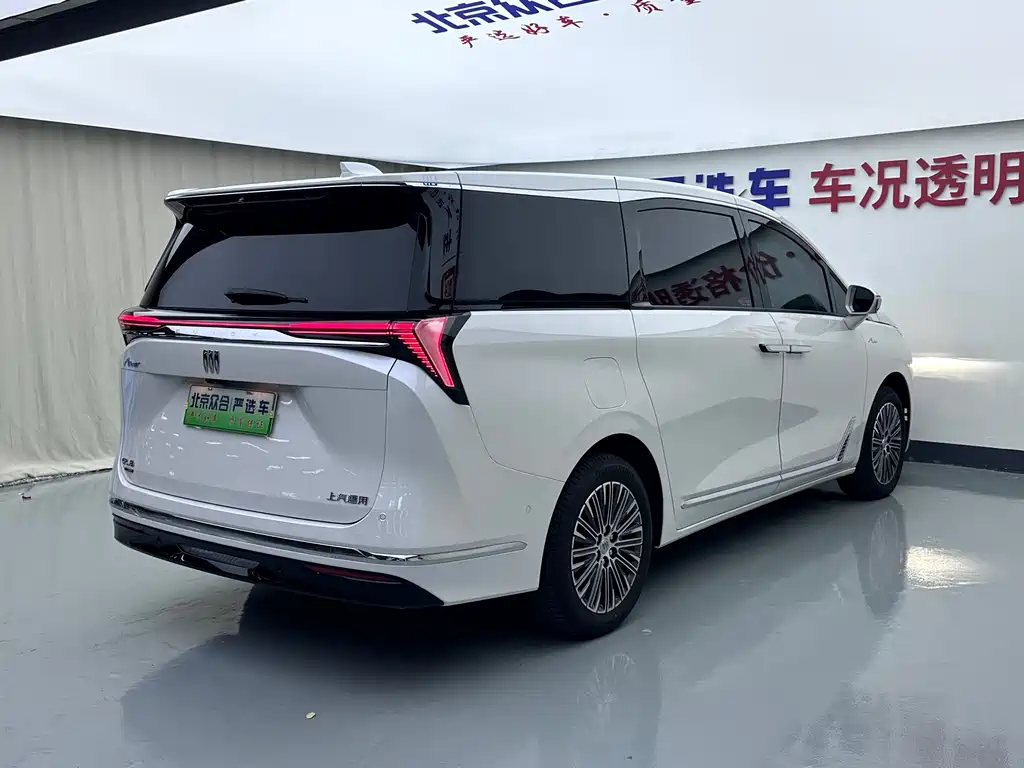 Buick GL8 Hybrid — миниатюра 30