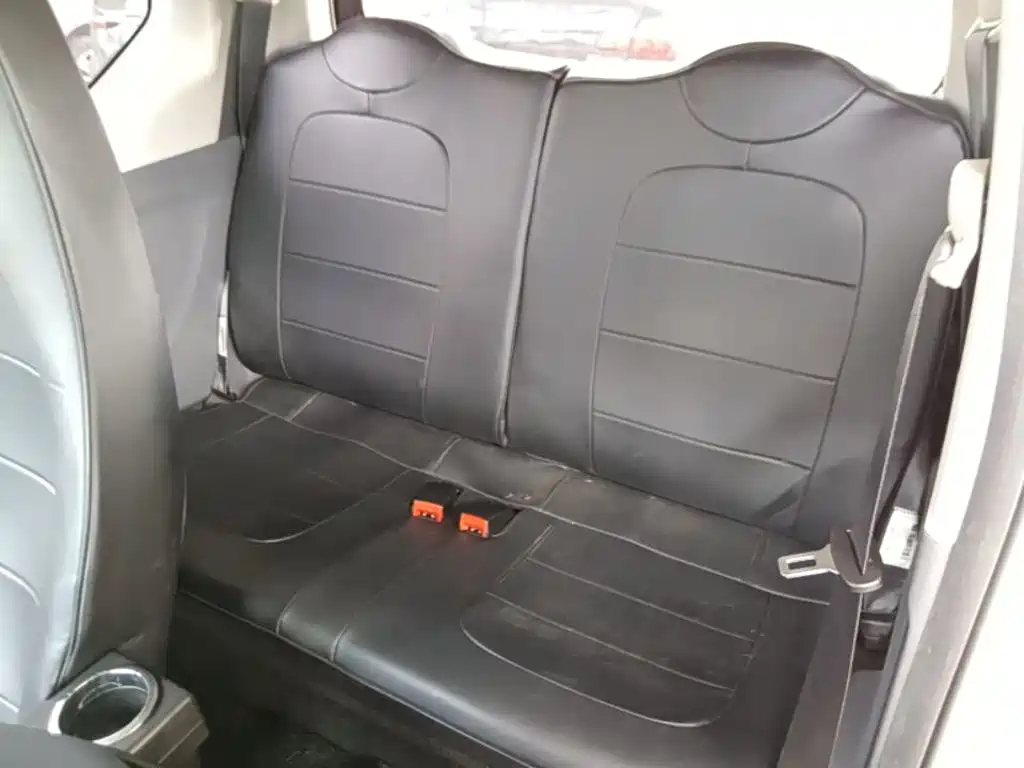 Wuling MINIEV — миниатюра 17