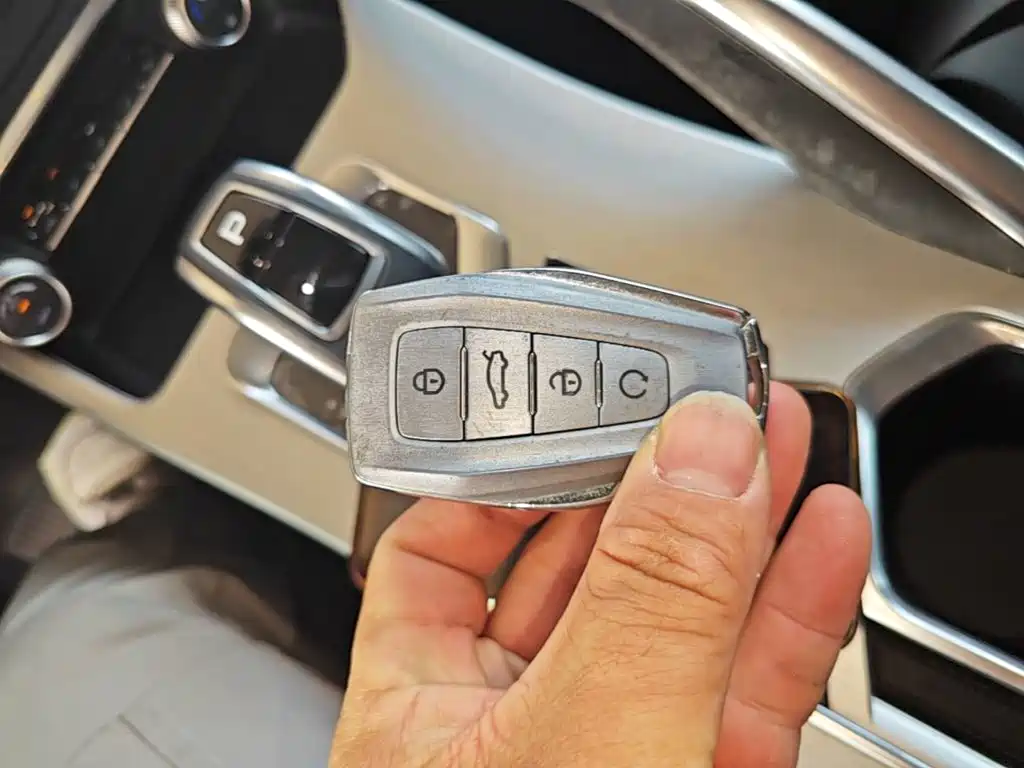 Geely Binyue — миниатюра 9