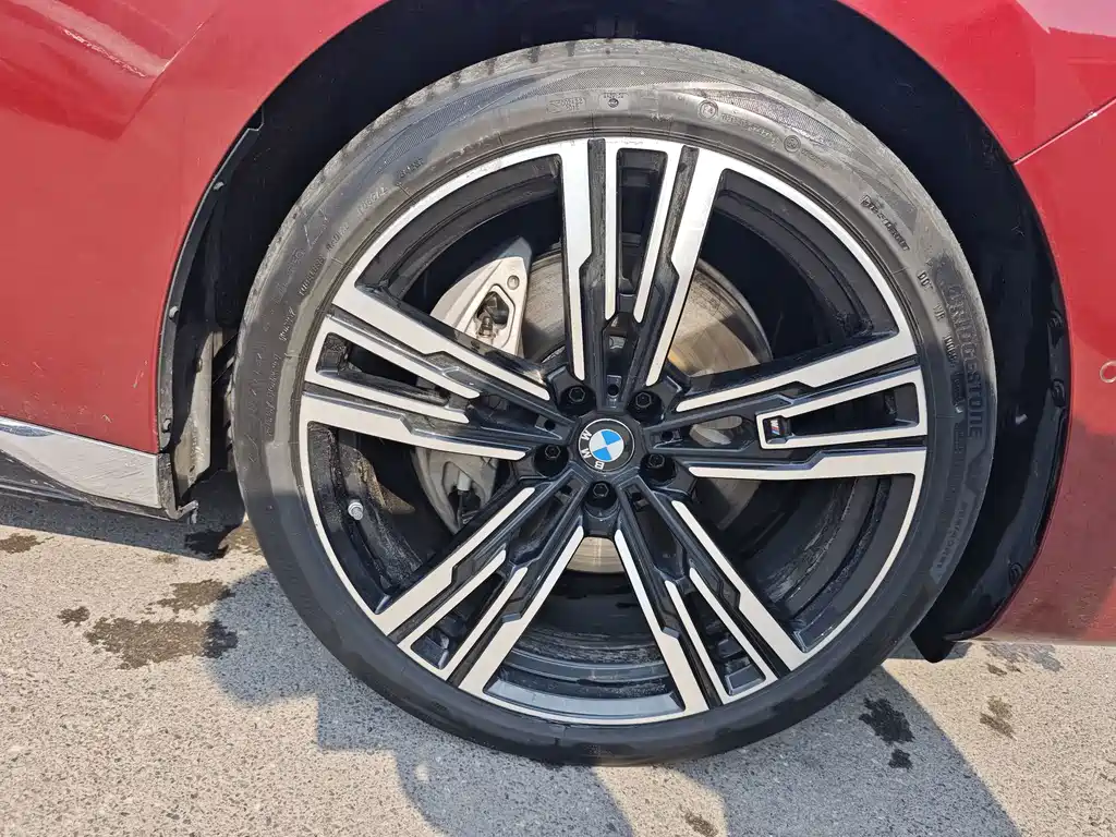 BMW i7 — миниатюра 5