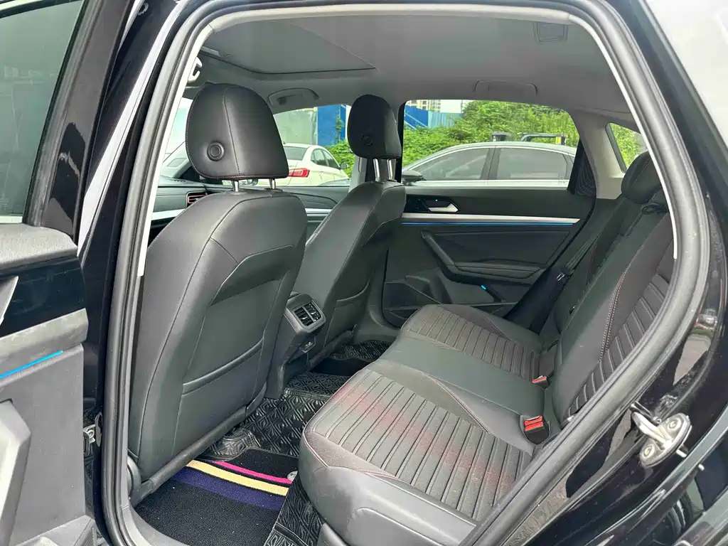 Volkswagen Lavida — миниатюра 10