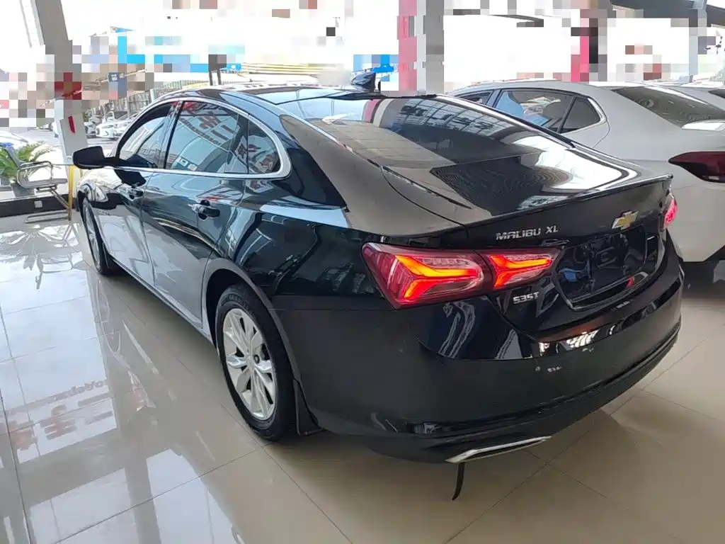 Chevrolet Malibu XL — миниатюра 5