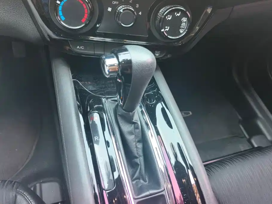 Honda Vezel — миниатюра 16