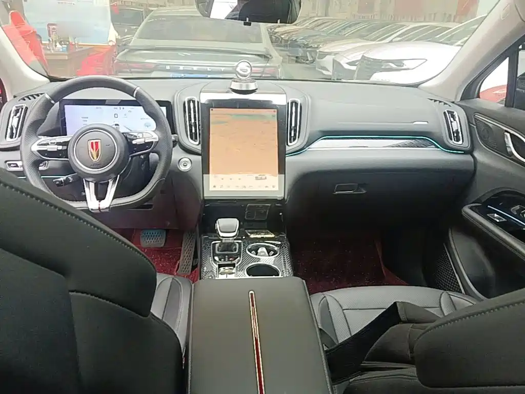 Hongqi Hongqi HS3 — миниатюра 10