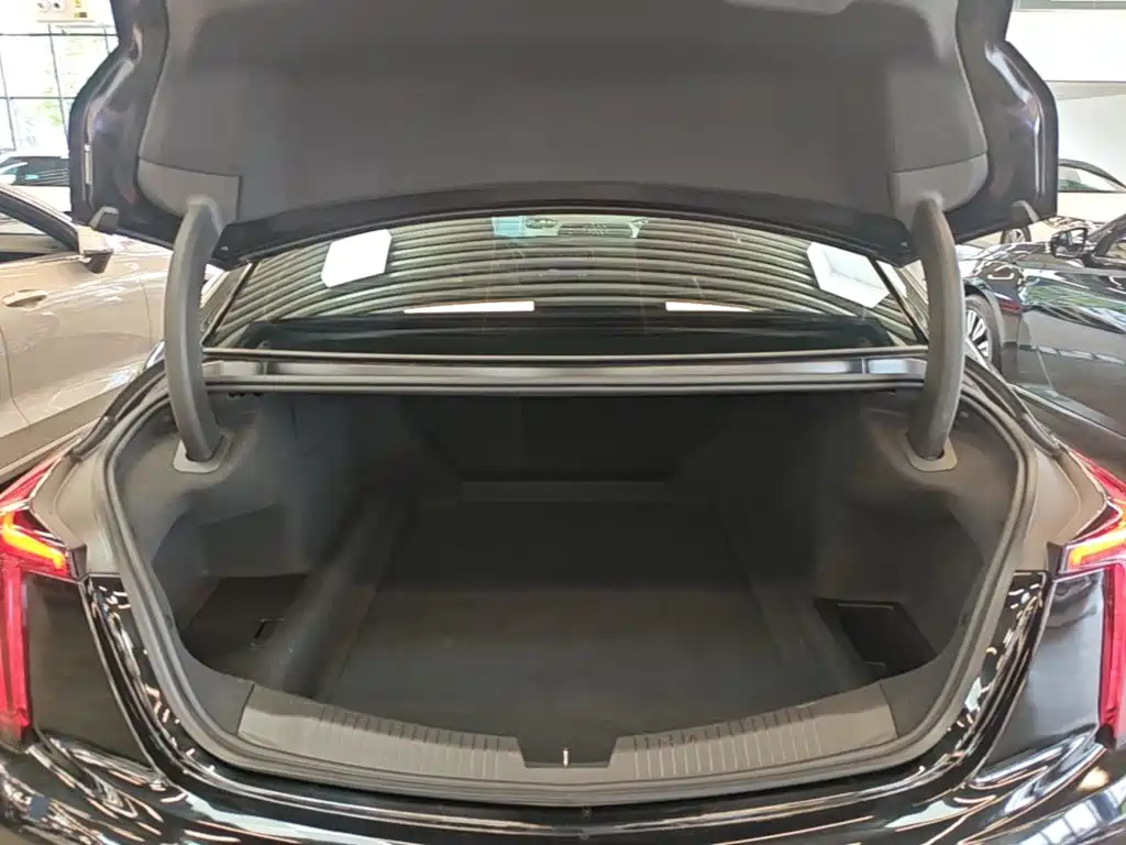 Cadillac CT5 — миниатюра 19