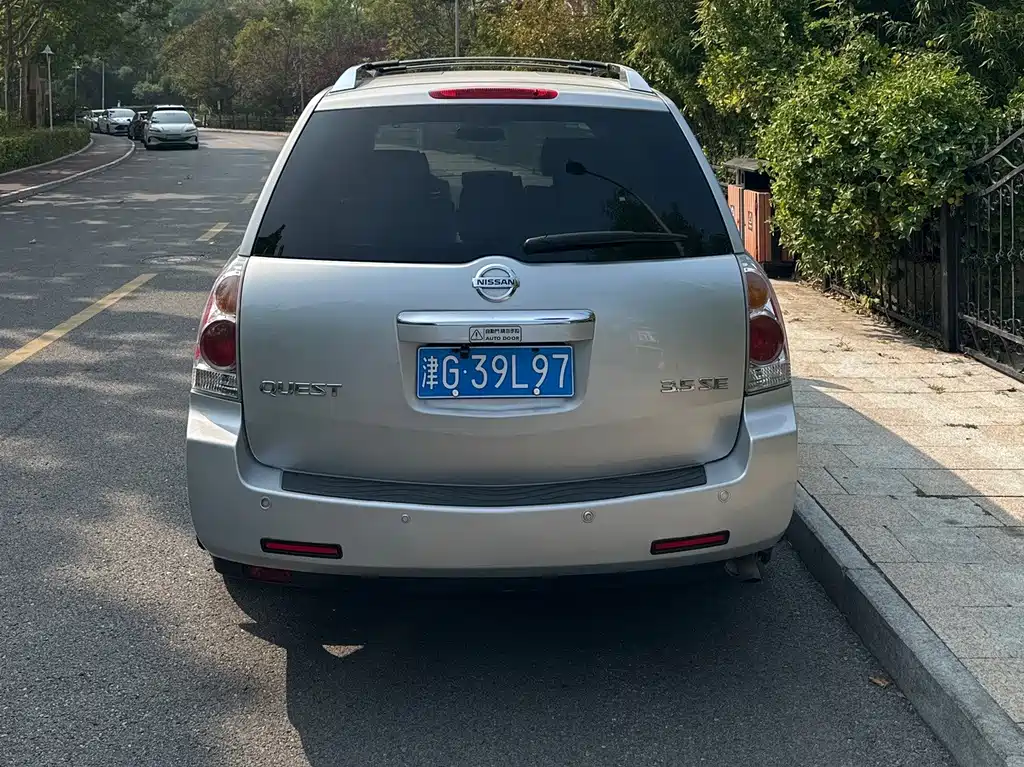 Nissan Quest — миниатюра 4