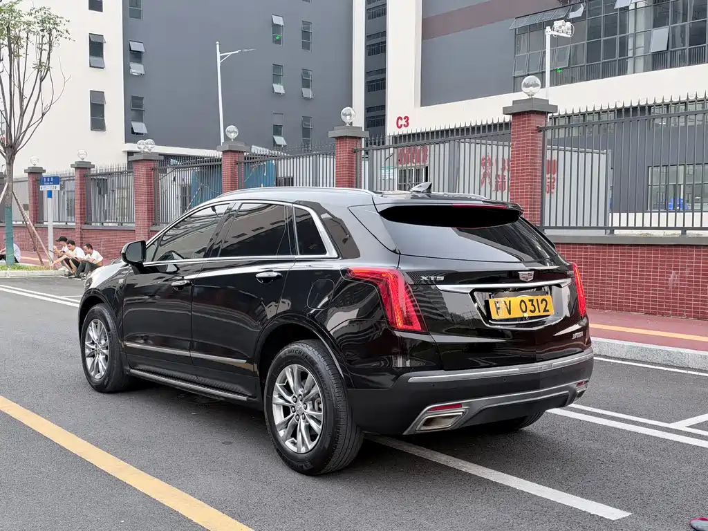 Cadillac XT5 — миниатюра 6