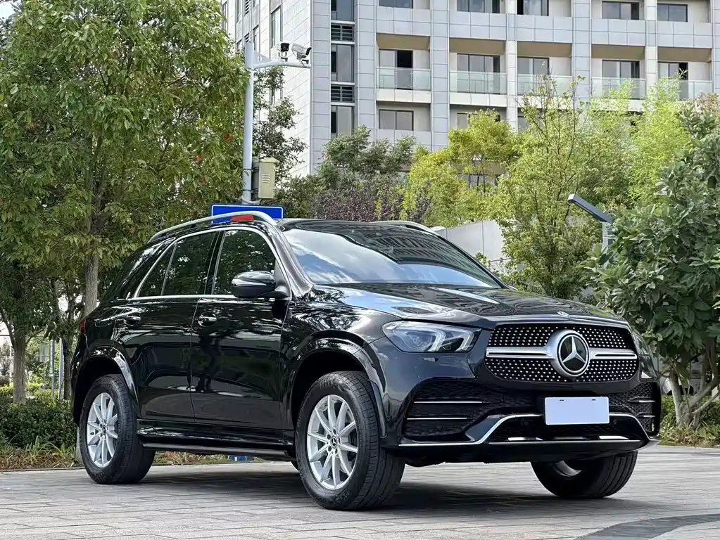 Mercedes-Benz GLE (Import) — миниатюра 3