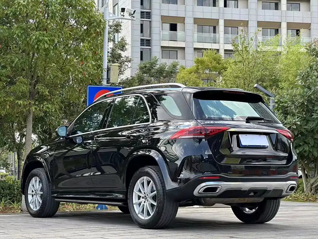 Mercedes-Benz GLE (Import) — миниатюра 7