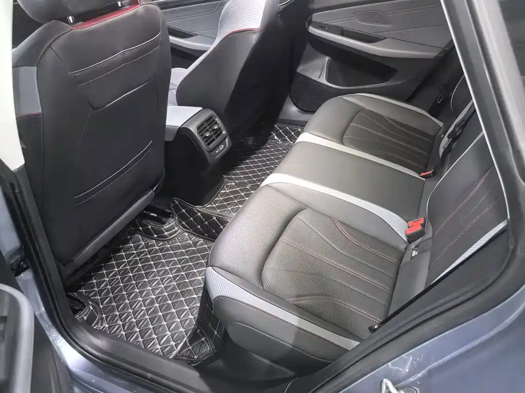Volkswagen Lamando — миниатюра 18