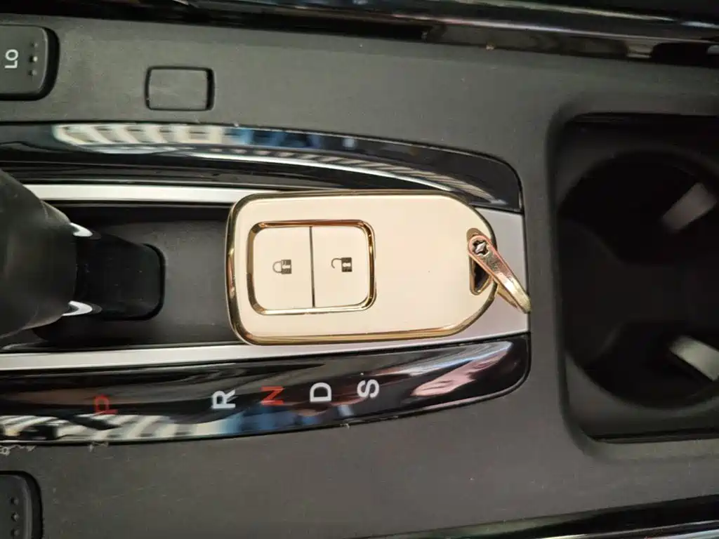 Honda Jade 2017 210TURBO CVT Luxury 5 мест