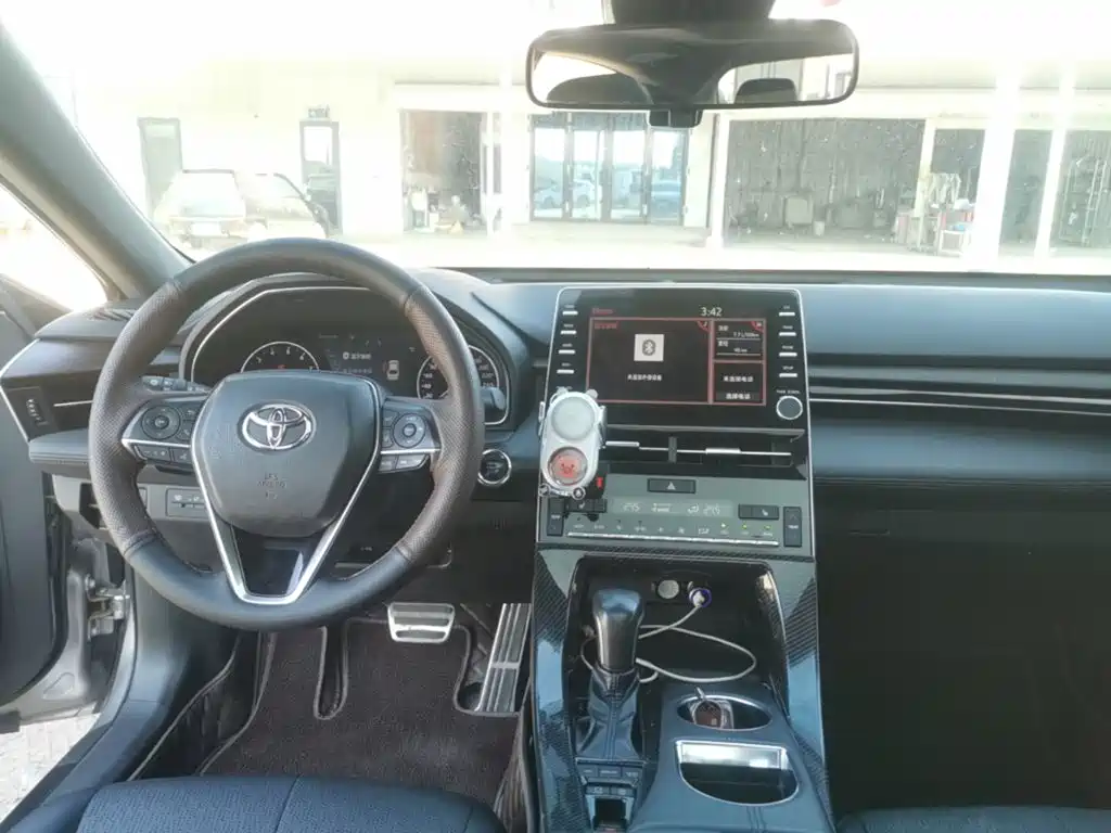 Toyota Avalon — миниатюра 10